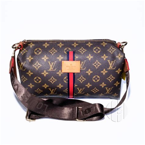 harga beg lv